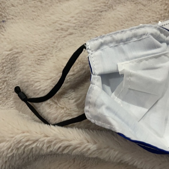 New Toronto Maple Leafs face mask - Picture 4 of 4